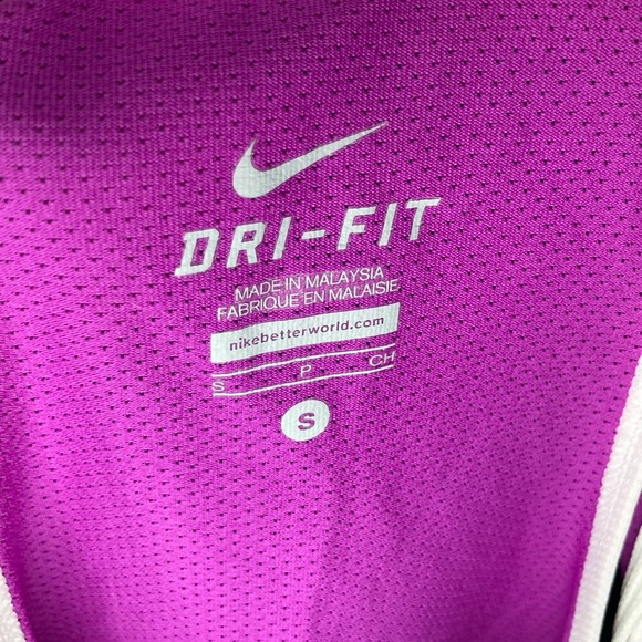 Nike Dri Fit Running tank top-Size small - Picture 7 of 7